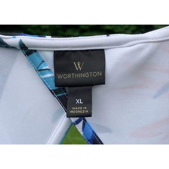 Worthington Multi colored leaf A line wide strap Keyhole back patterned dress - Picture 3 of 8